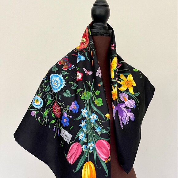 Gucci Scarf Flora Print Logo Black Multicolor Silk Wrap - Picture 5 of 16